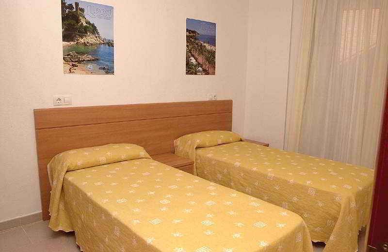 Ar Dosjoimi Apartments Lloret de Mar Eksteriør billede